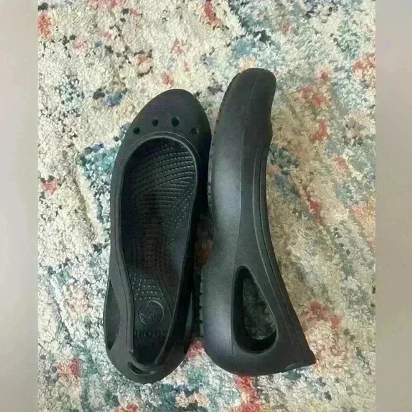 Crocs Women's Kadee Eyelet Ballerina Shoes Flats in Black 8 - Picture 4 of 5